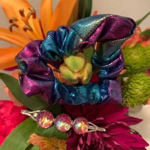 Brand New Matching Mermaid Hair Tie and Hair Clip 🧜🏼‍♀️💜